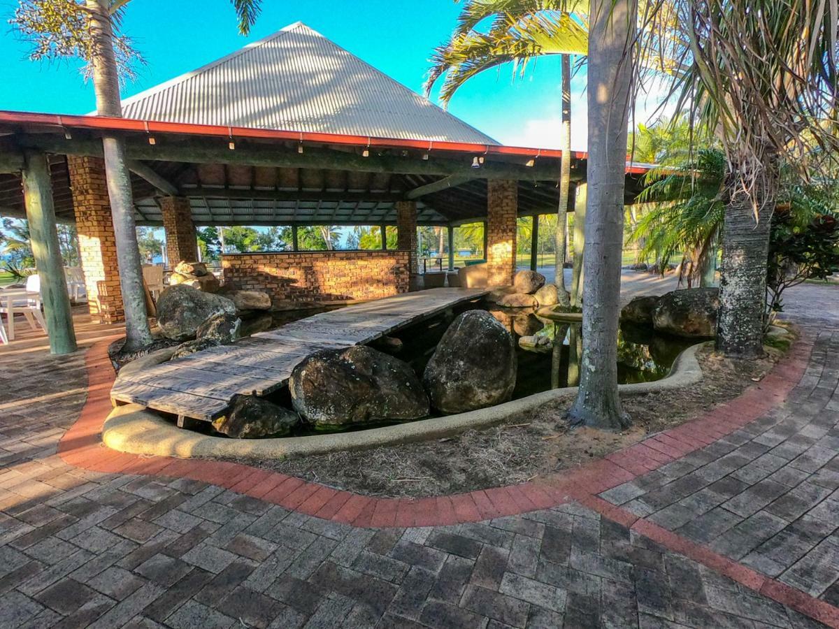 Halliday Bay Resort Seaforth Екстер'єр фото